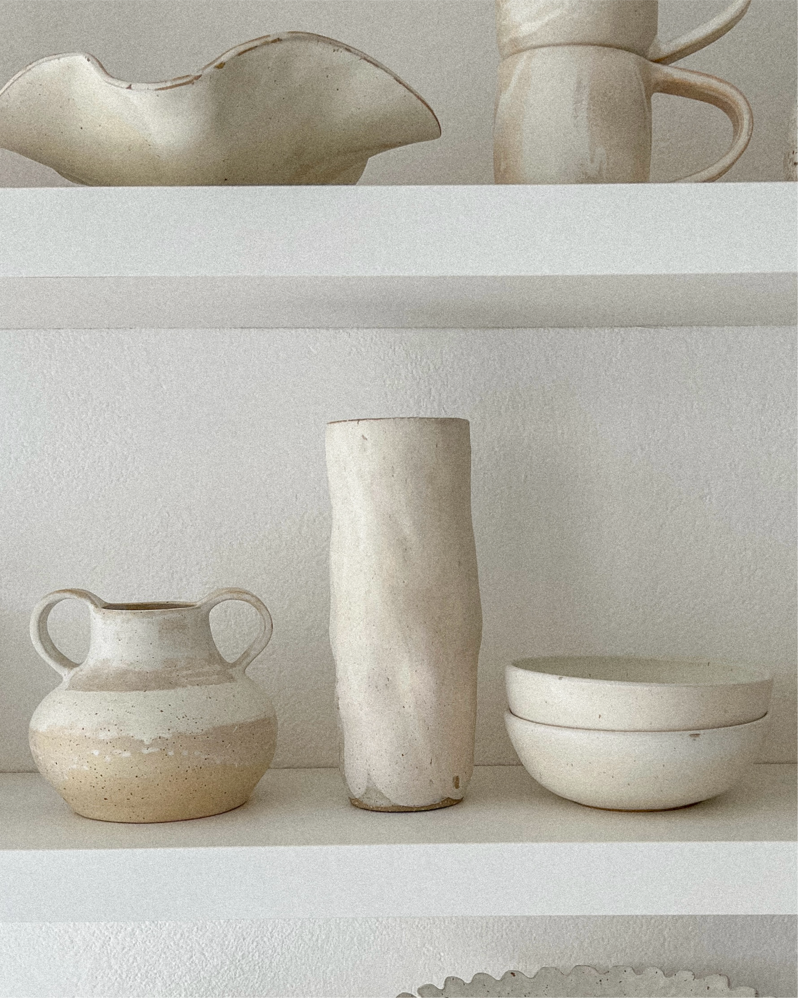 Amphora in Matt White