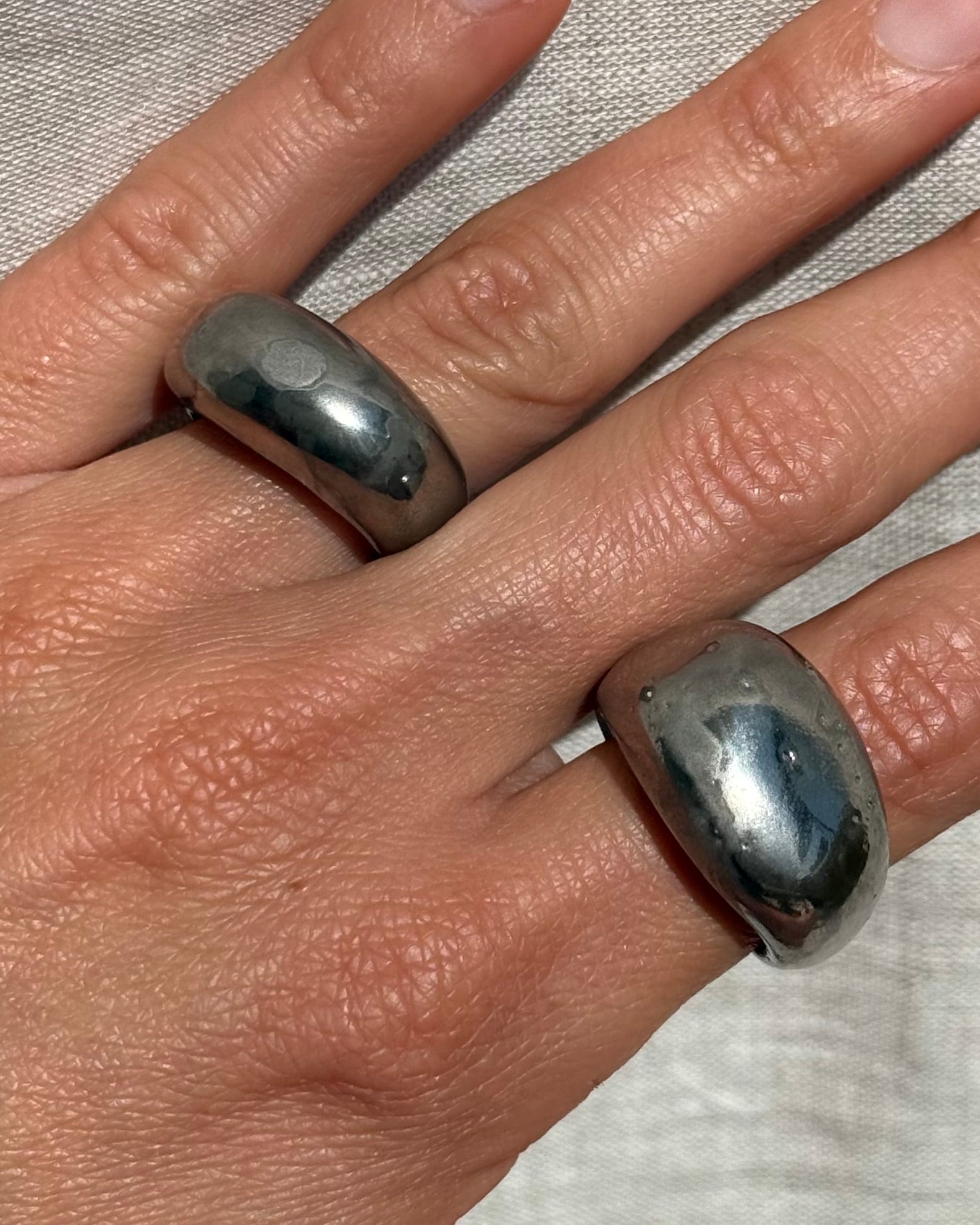 Mondo Ring in Platinum (small)