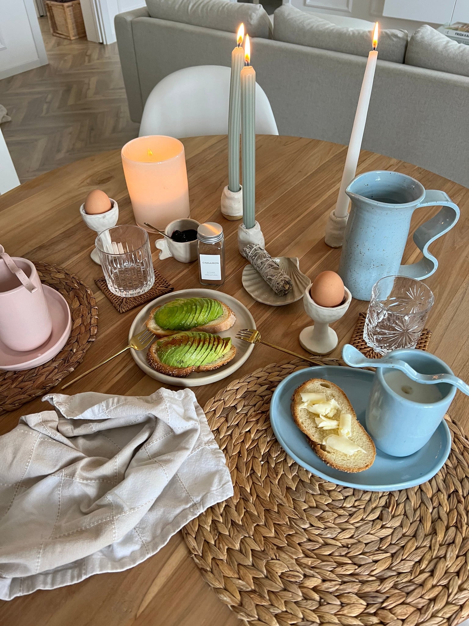 BREAKFAST SET